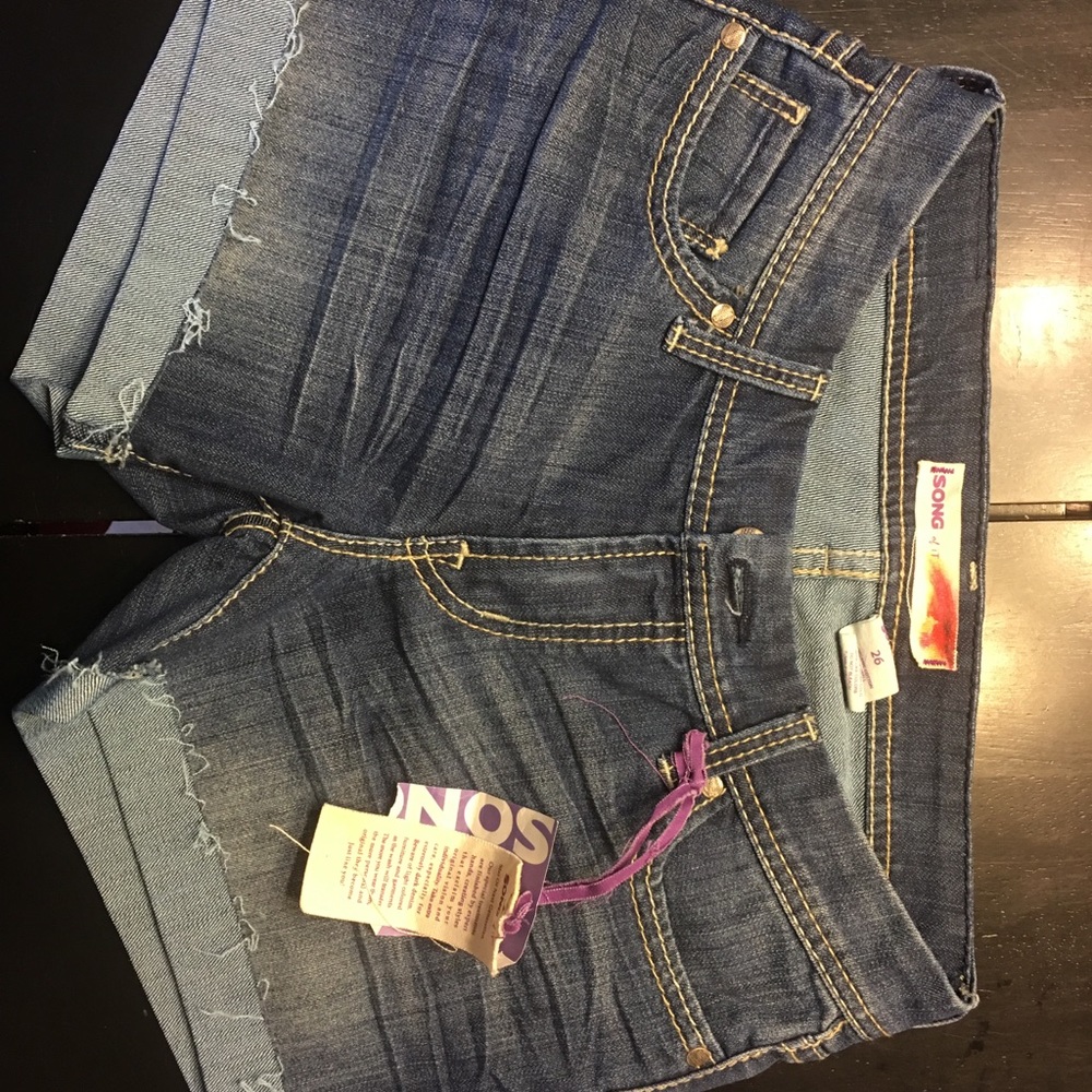 Song denim shorts